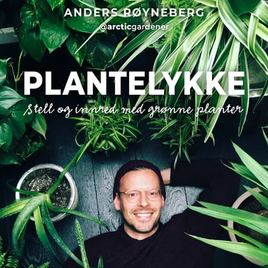 Omslag av "Plantelykke – Stell og innred med grønne planter"