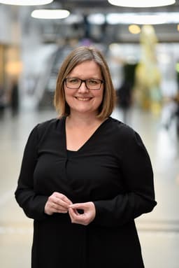 Bidragsyter Nina C. Øverby