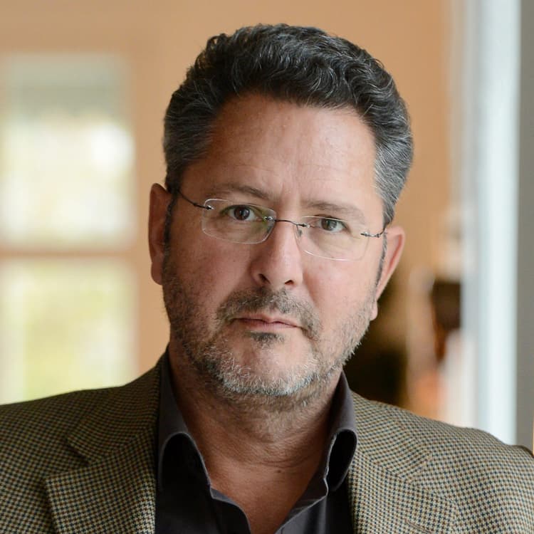 Bidragsyter Sascha Arango