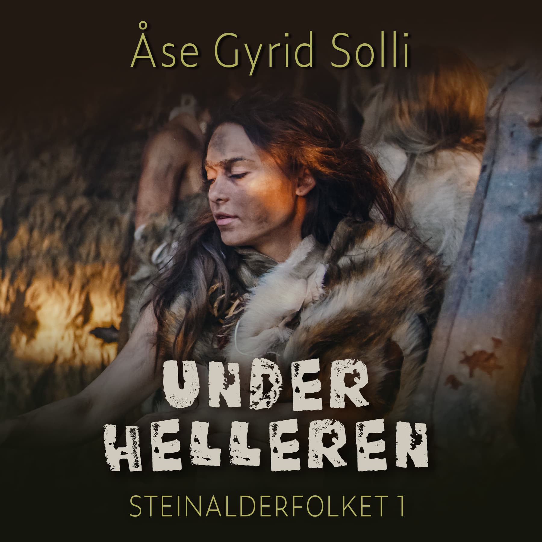 Omslag Under helleren av Åse Gyrid Solli (Lydbok)